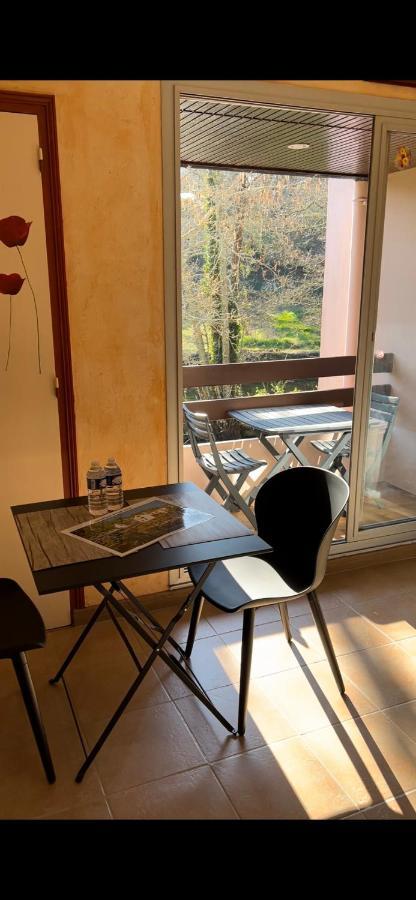 Appartement 2 Pieces Vue Sur La Riviere De L'Aven Et Le Bois D Amour Pont-Aven Luaran gambar